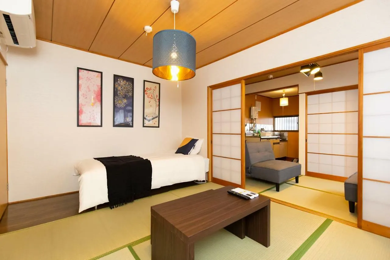 Osaka Machiya Tatami House Apartment